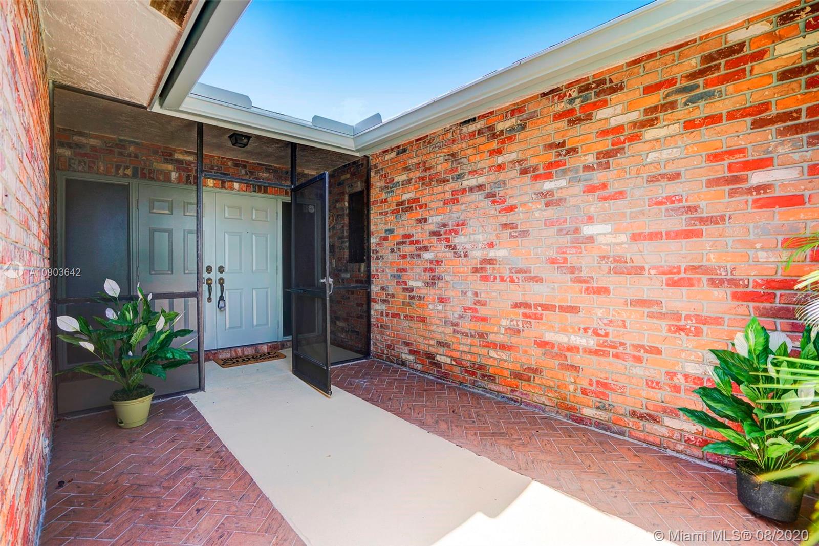 CROSSINGS - Residential