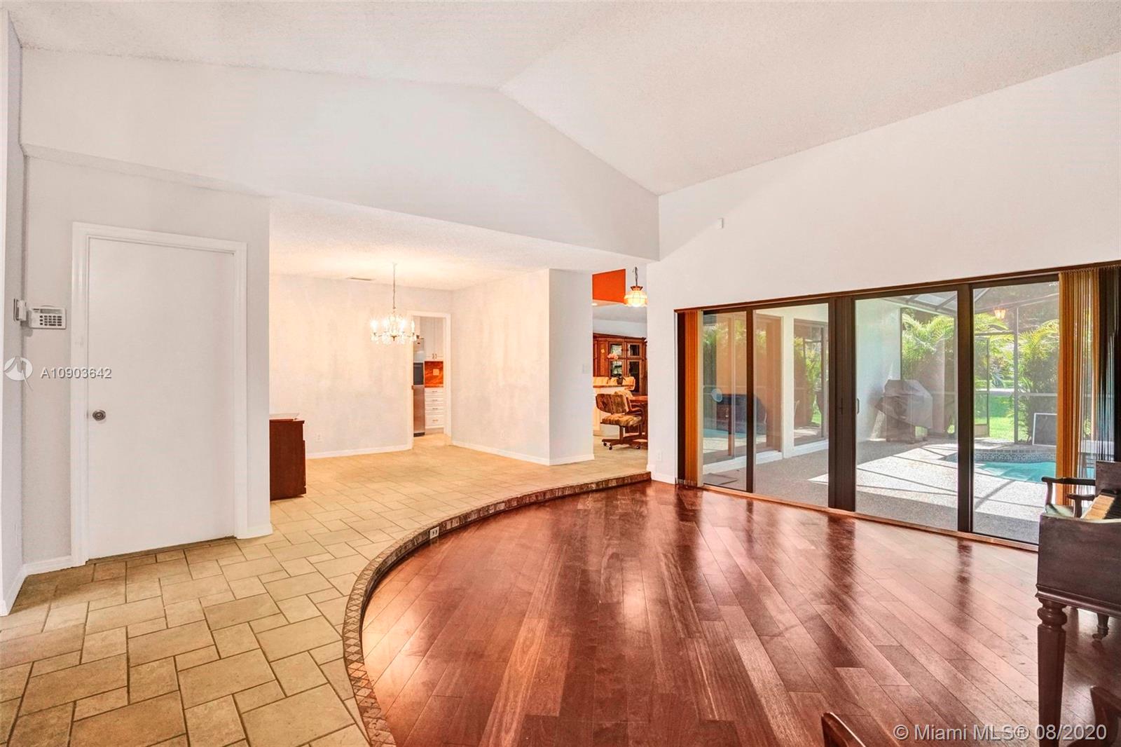 CROSSINGS - Residential