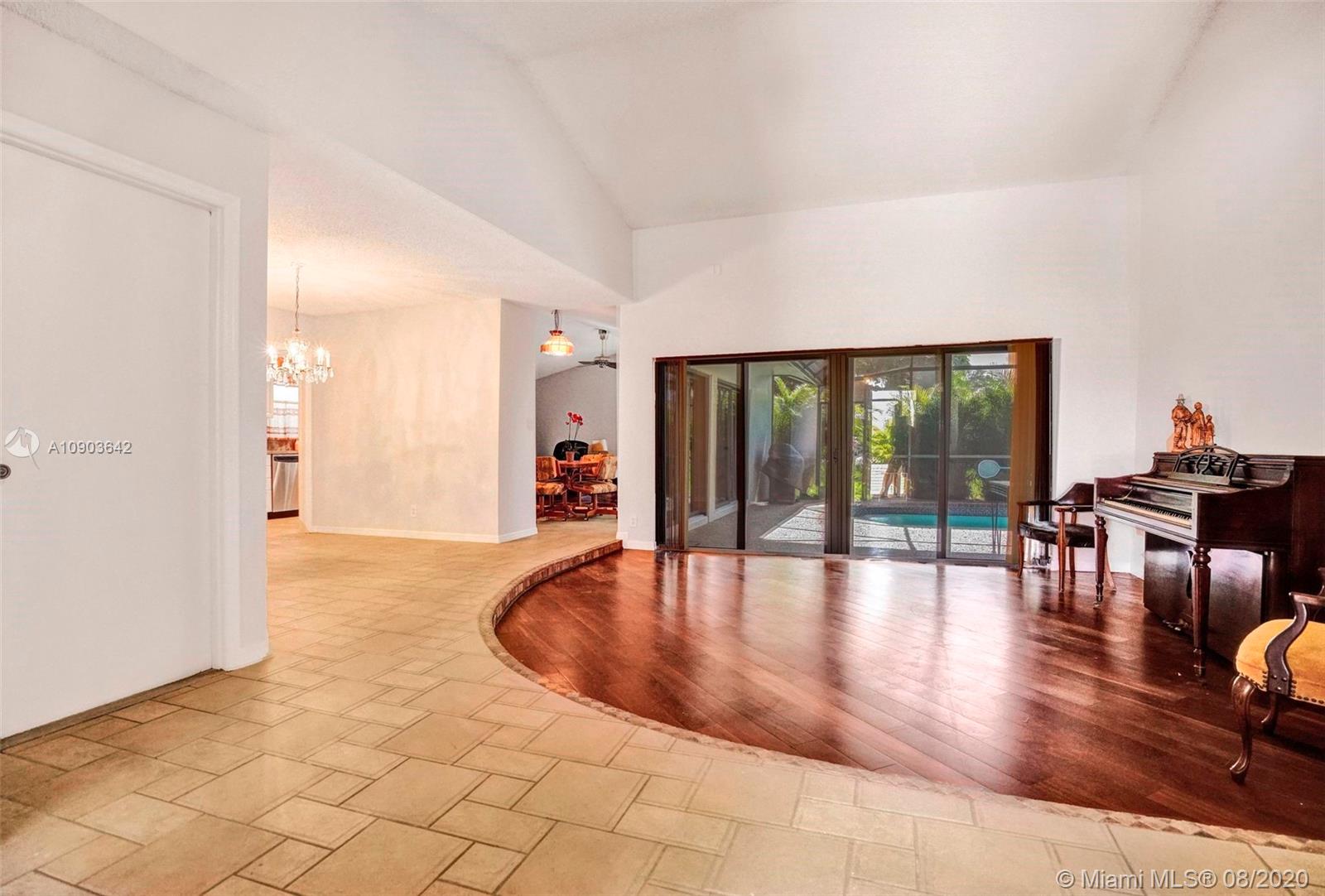 CROSSINGS - Residential