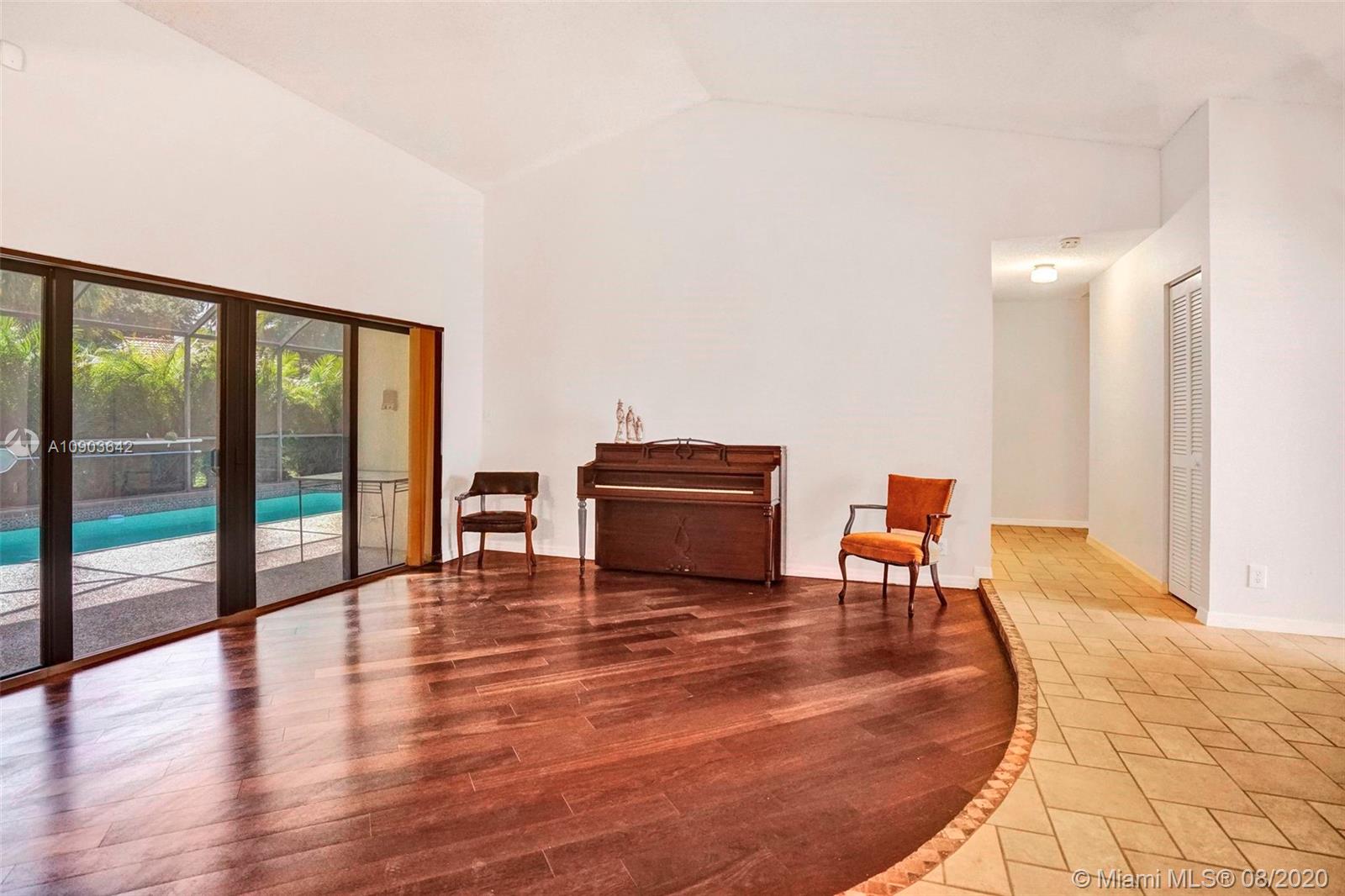 CROSSINGS - Residential