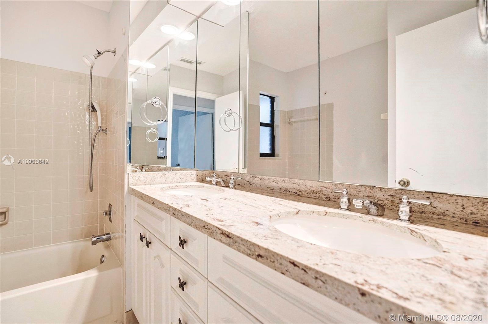 CROSSINGS - Residential