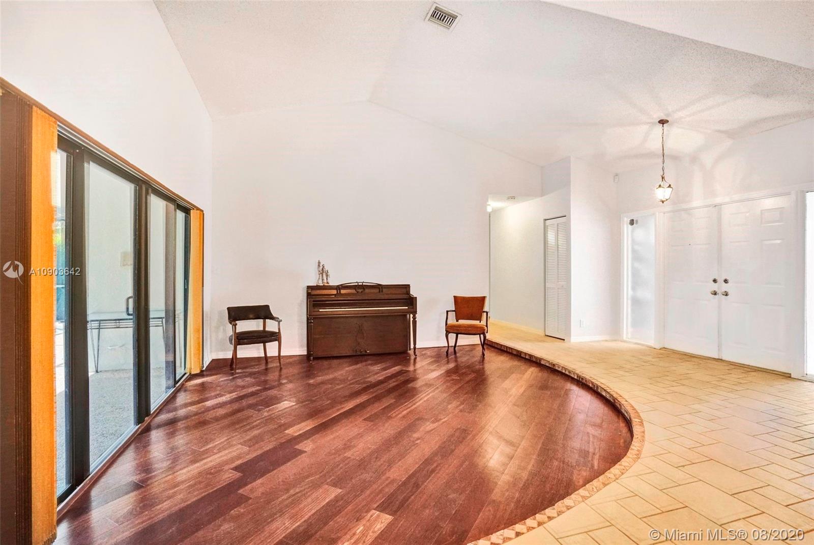 CROSSINGS - Residential