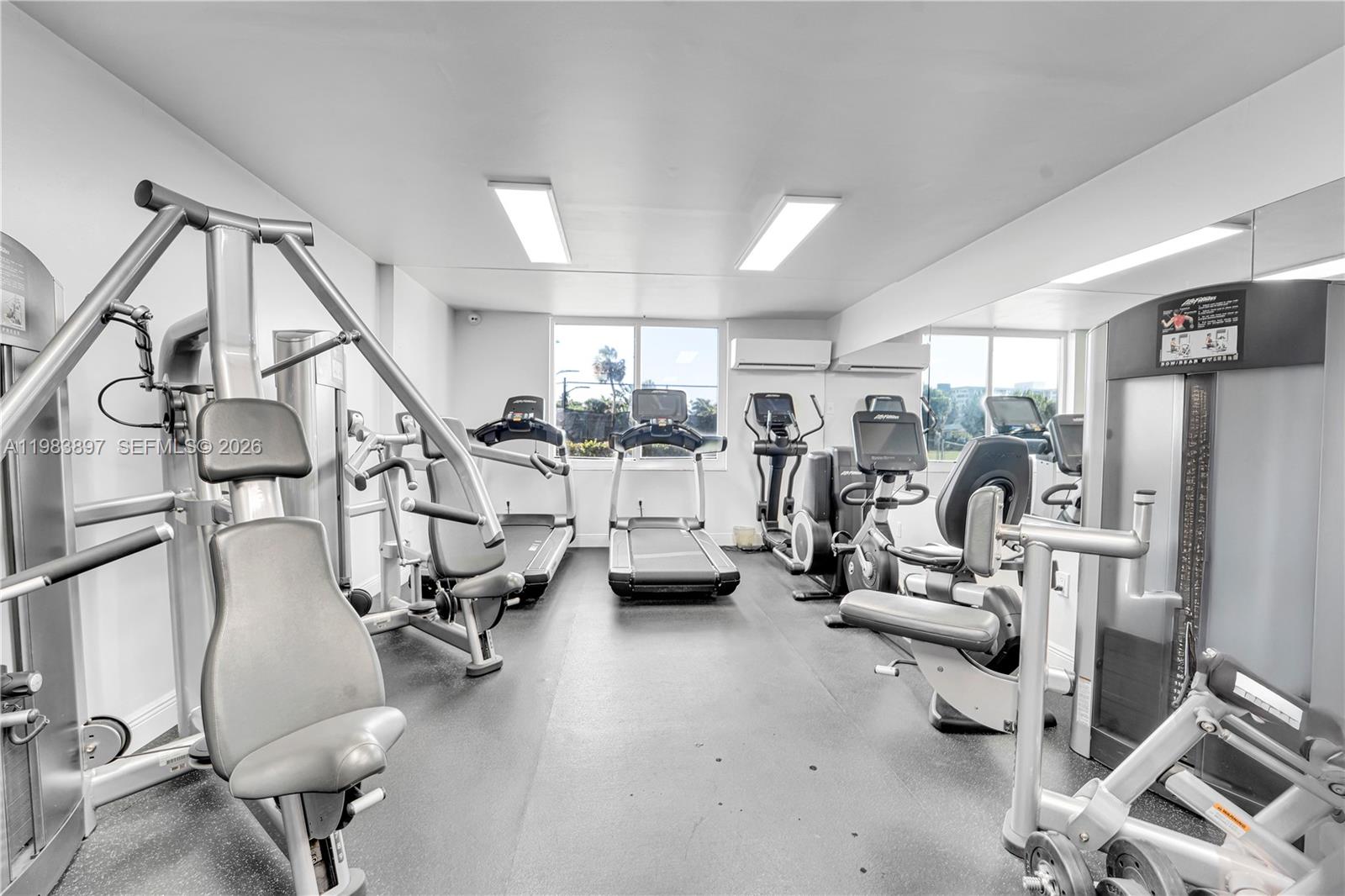 HILLCREST EAST NO 20 COND - Residential