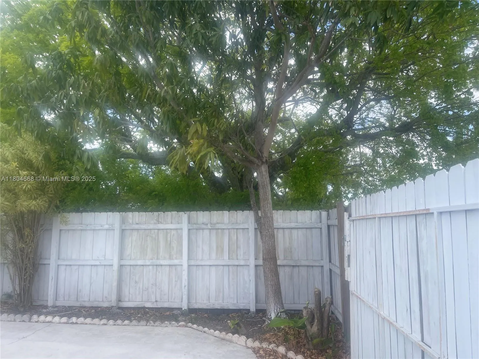 Miami, Florida 33165, United States, 3 Bedrooms Bedrooms, ,2 BathroomsBathrooms,Residential,Active,131725