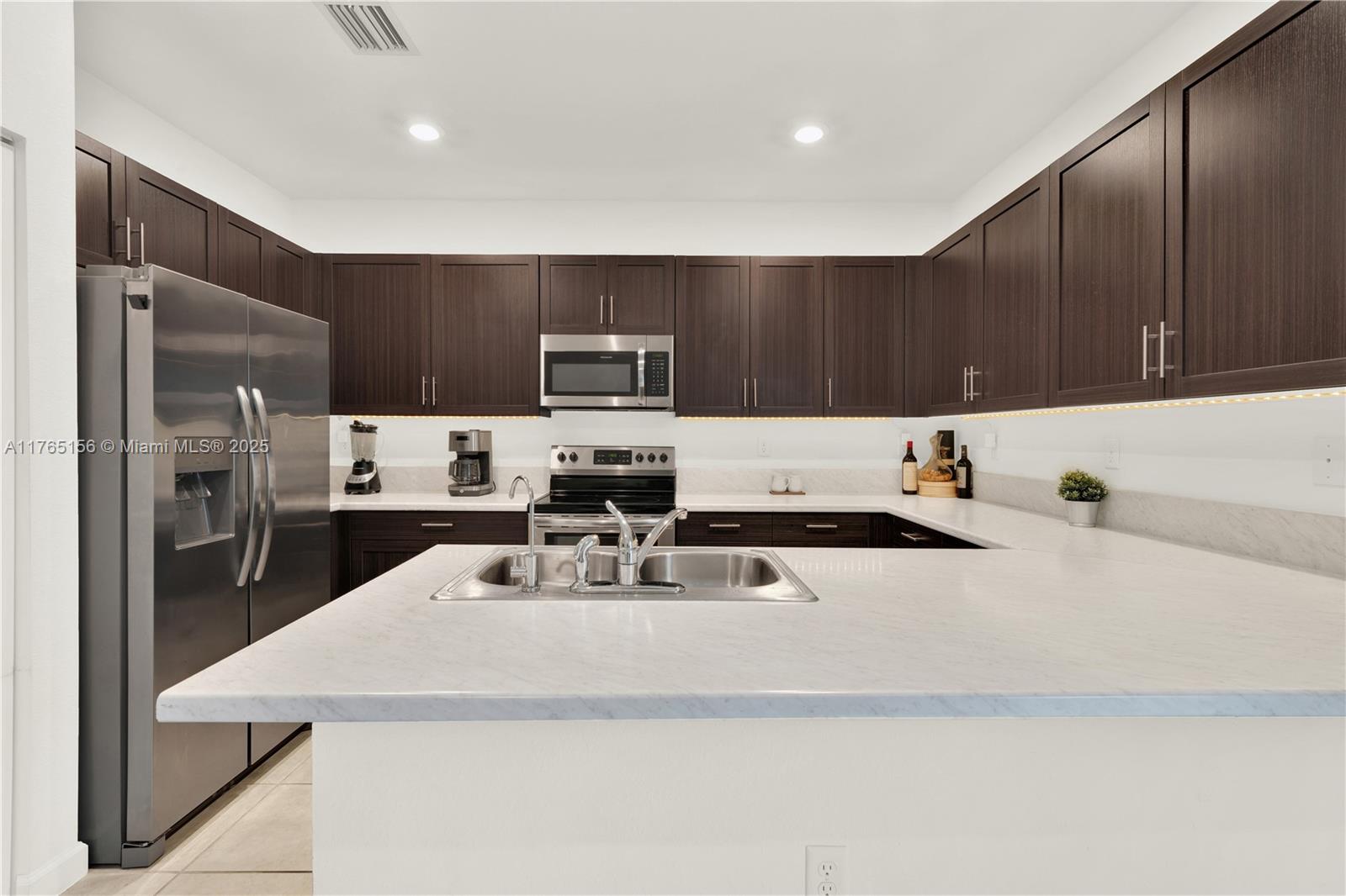 SILVER PALM RESIDENTIAL H - Residential