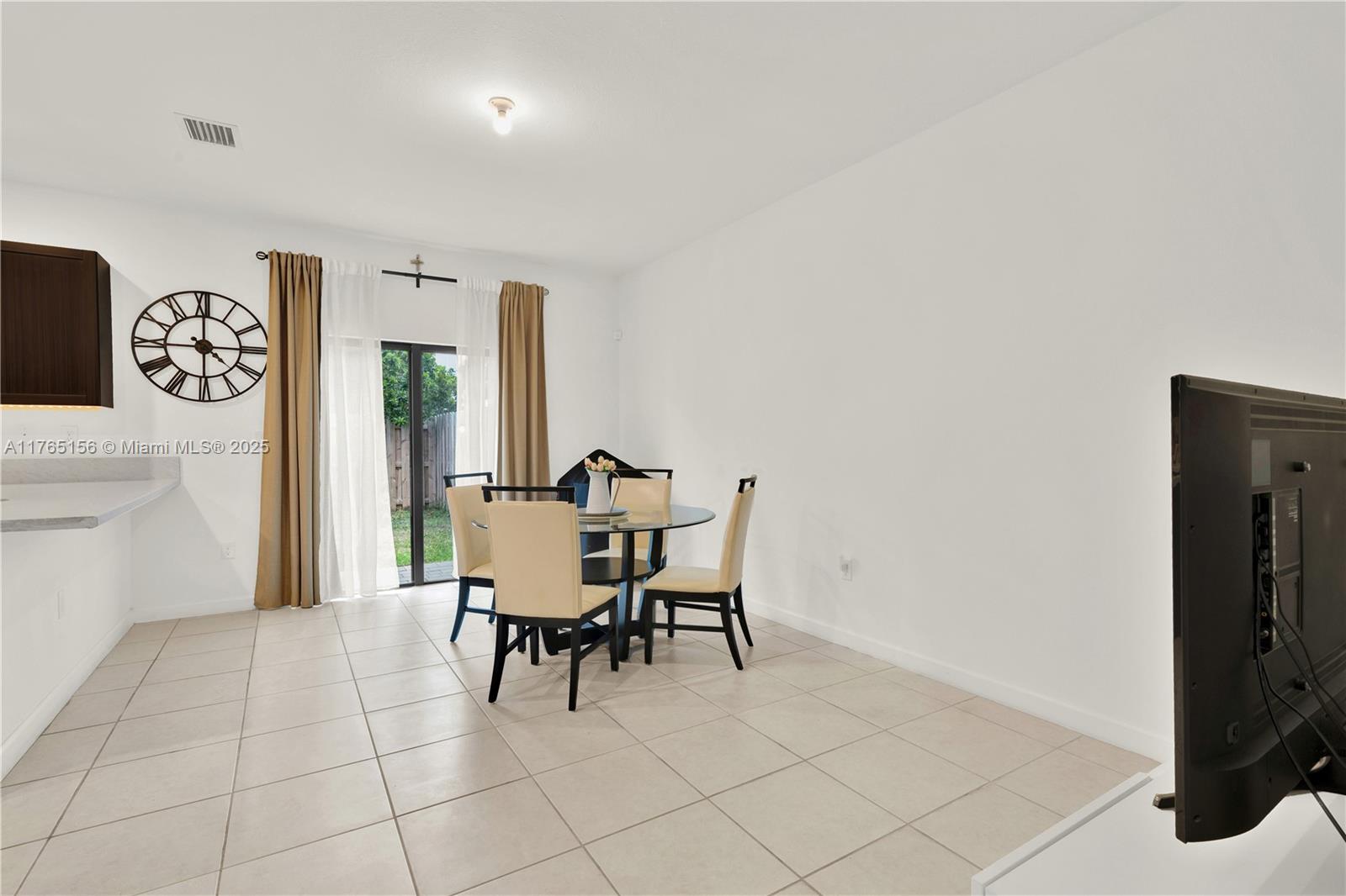 SILVER PALM RESIDENTIAL H - Residential