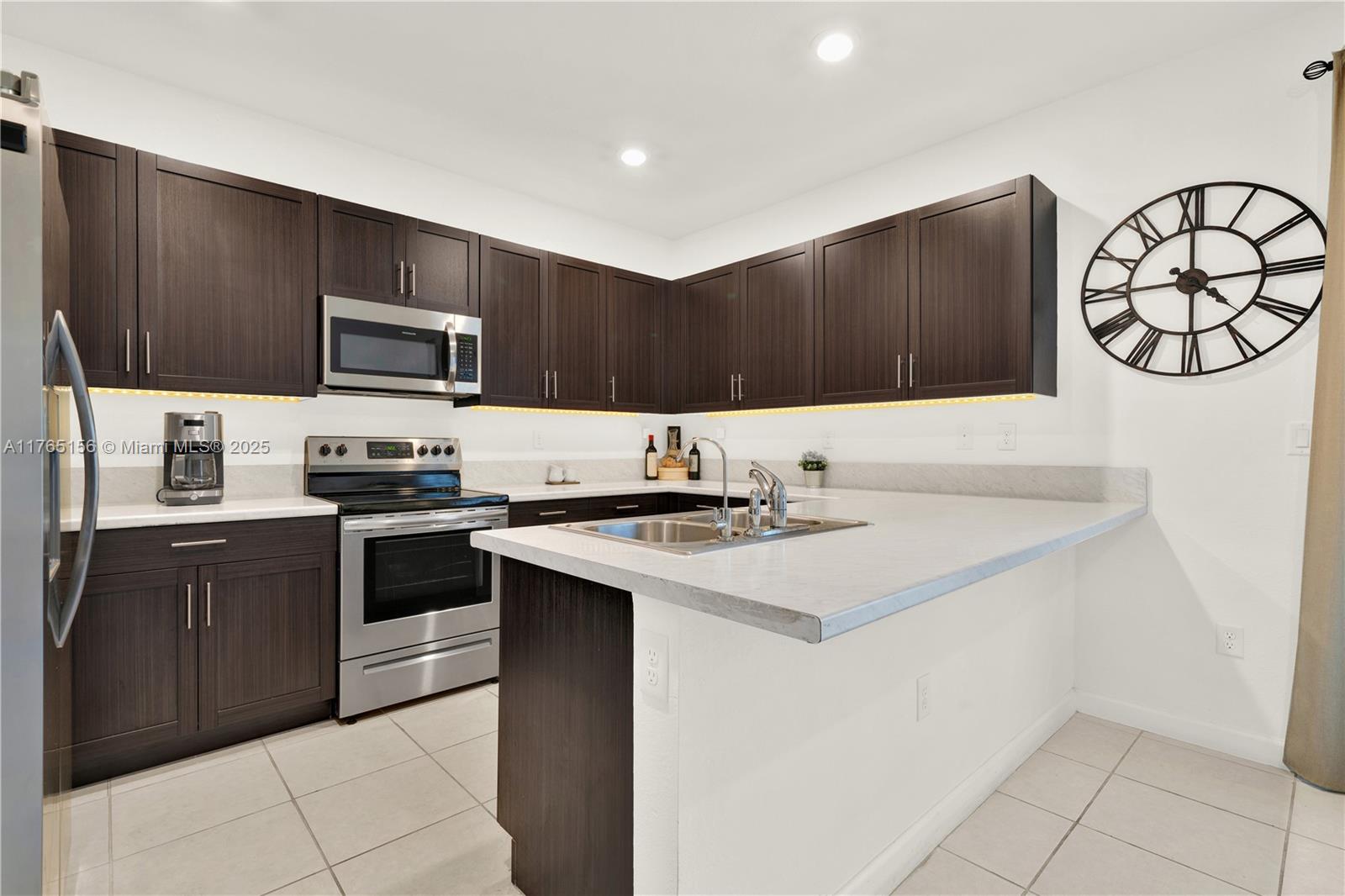 SILVER PALM RESIDENTIAL H - Residential