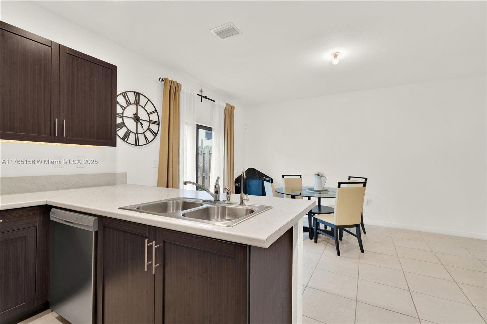 SILVER PALM RESIDENTIAL H - Residential