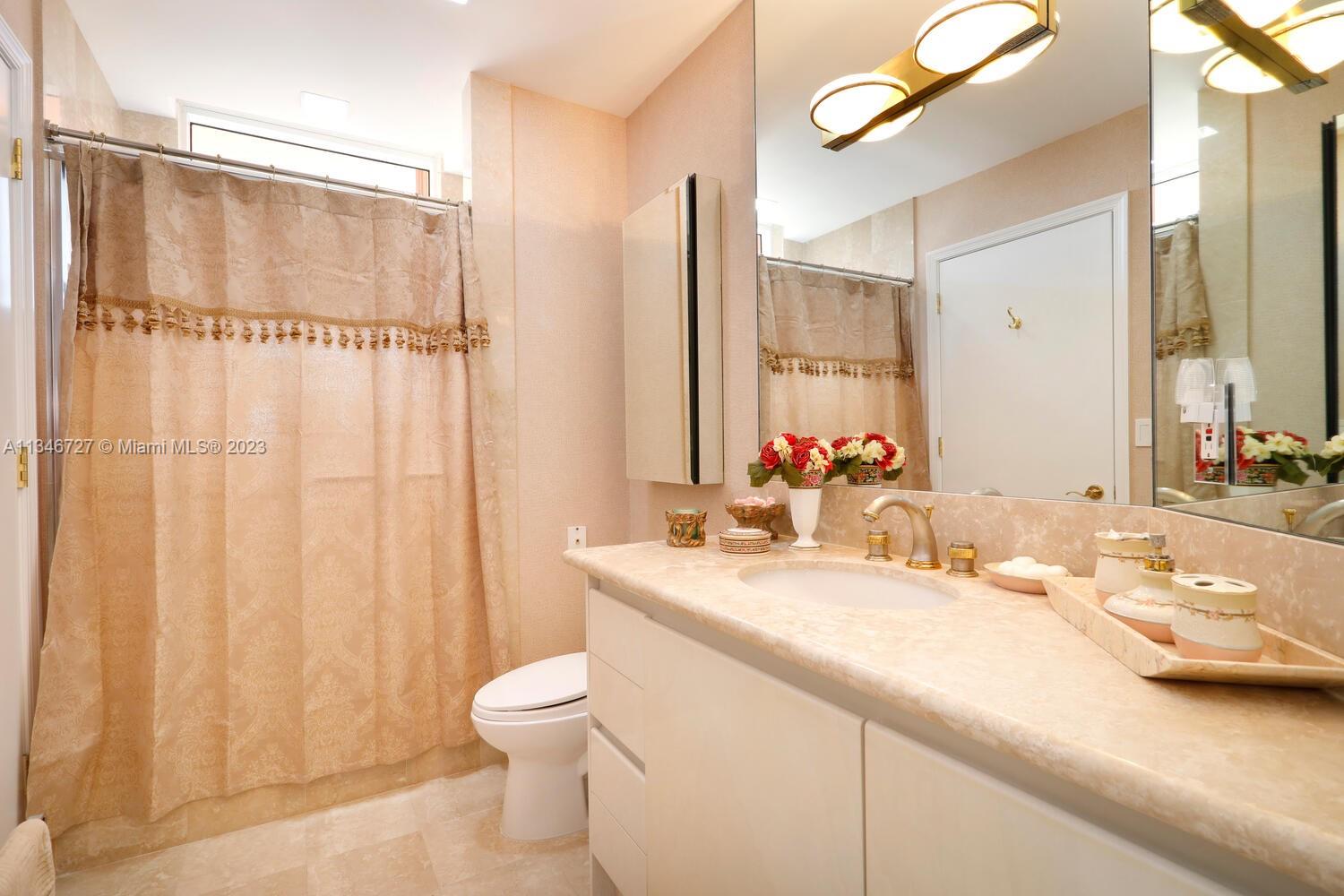 THE GABLES CONDO - Residential