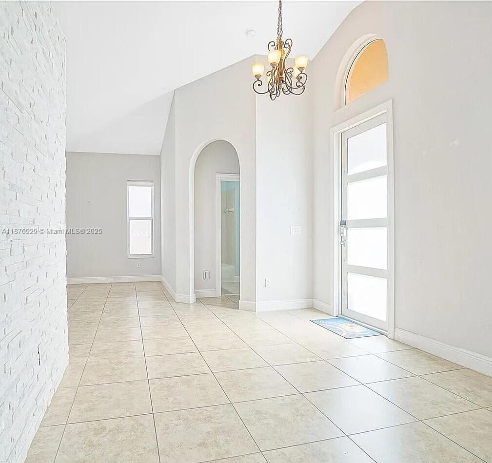 3749 NE 19th St, Homestead, FL, 33033/$554,900 3 3749 NE 19th St