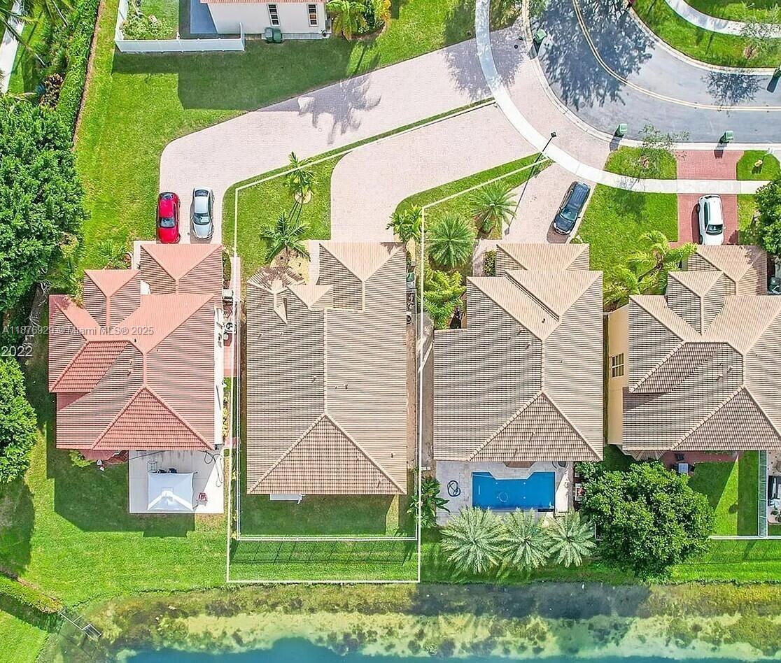 3749 NE 19th St, Homestead, FL, 33033/$554,900 2 3749 NE 19th St