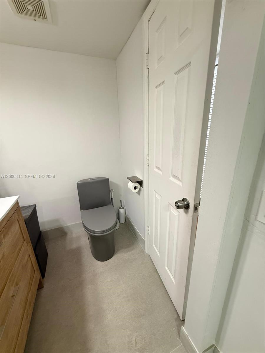 12105 NE 11th Pl 306