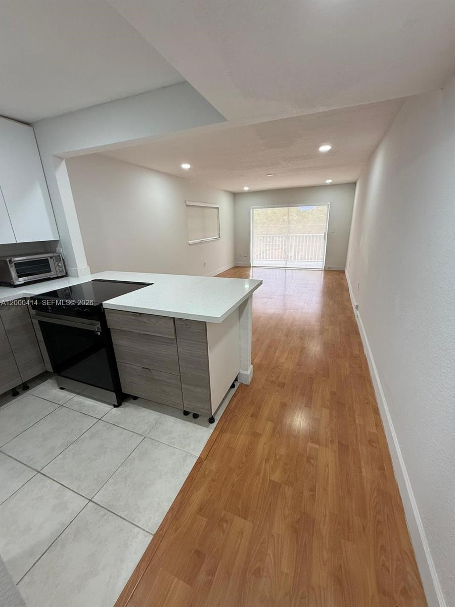 12105 NE 11th Pl 306