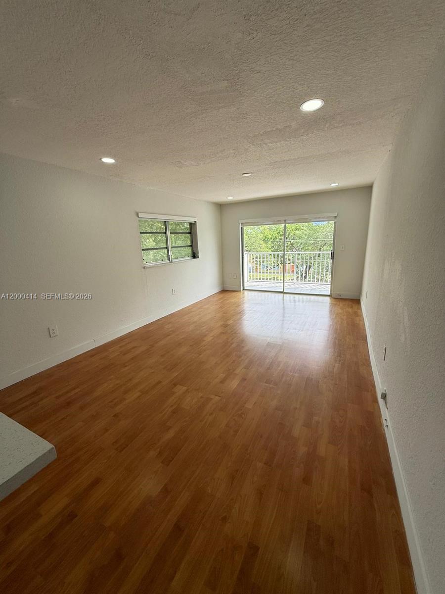 12105 NE 11th Pl 306