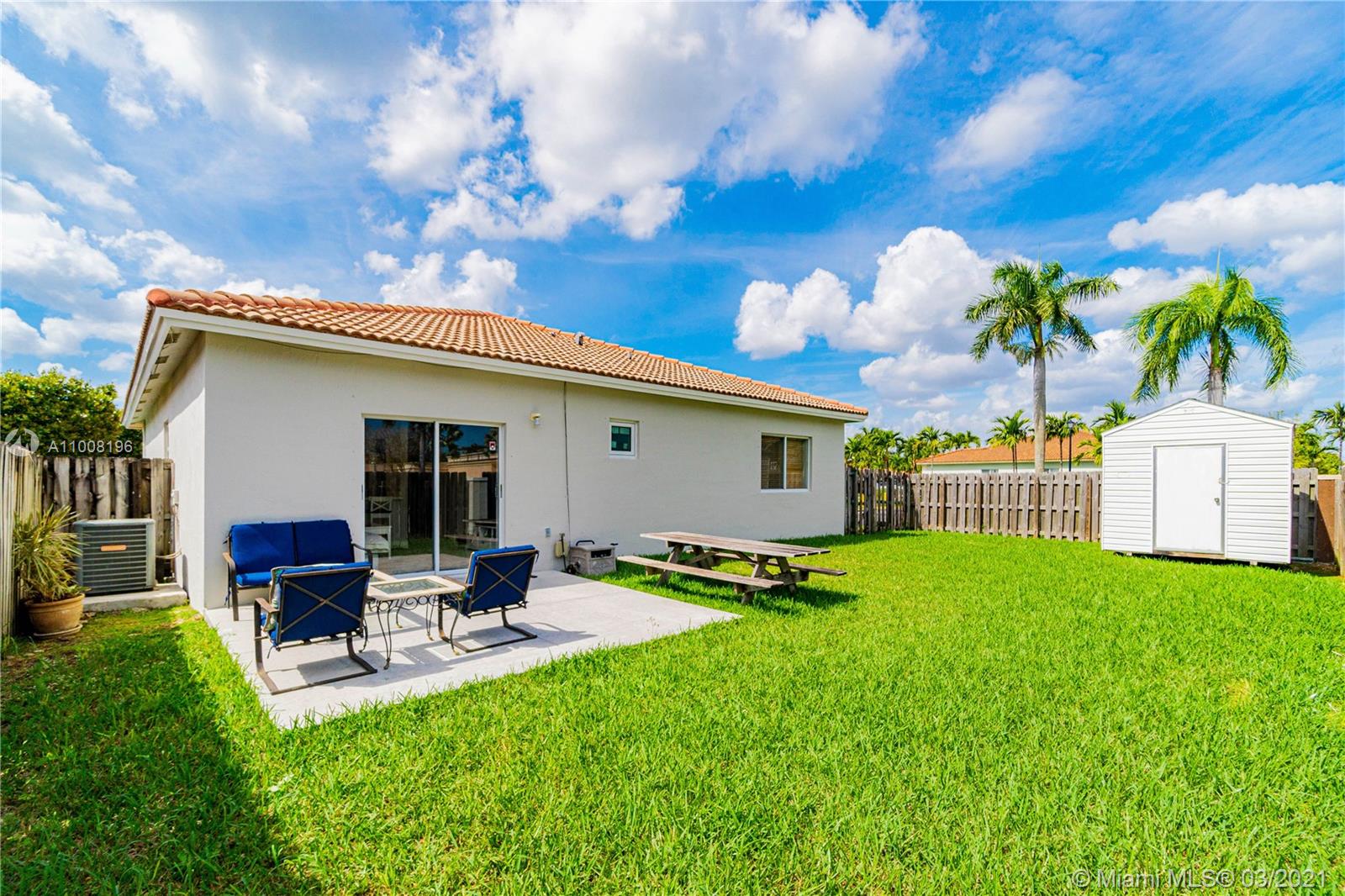 MONACO ESTATES AT KENDALL - Residential