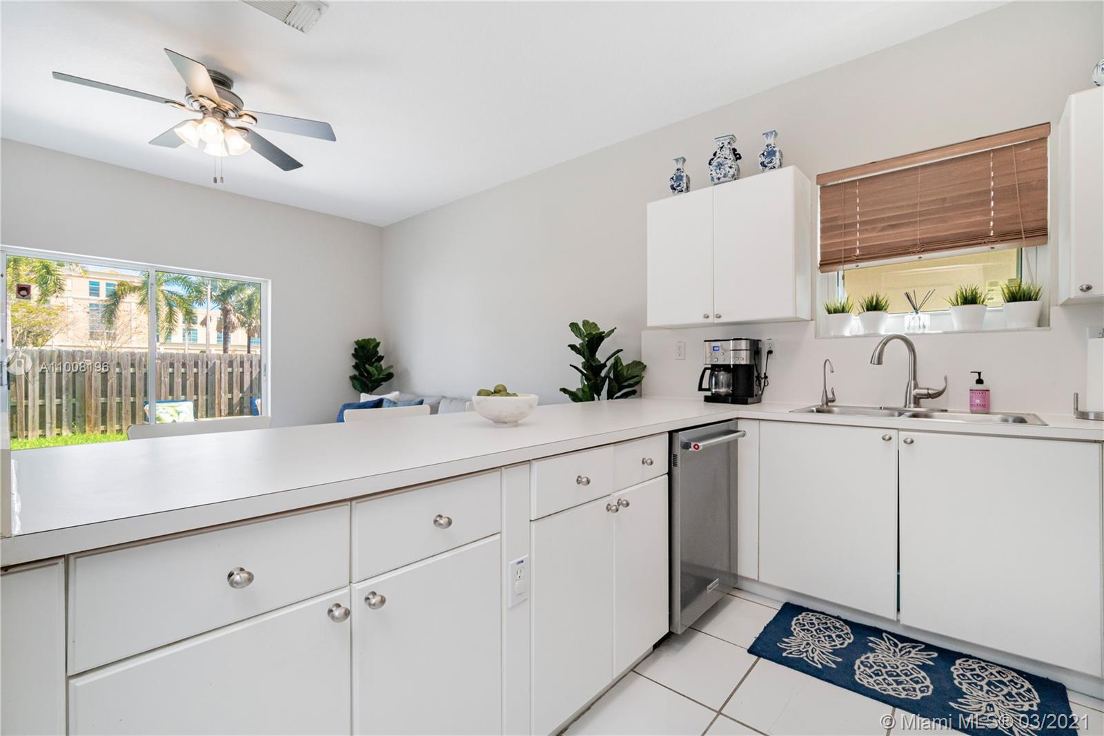 MONACO ESTATES AT KENDALL - Residential