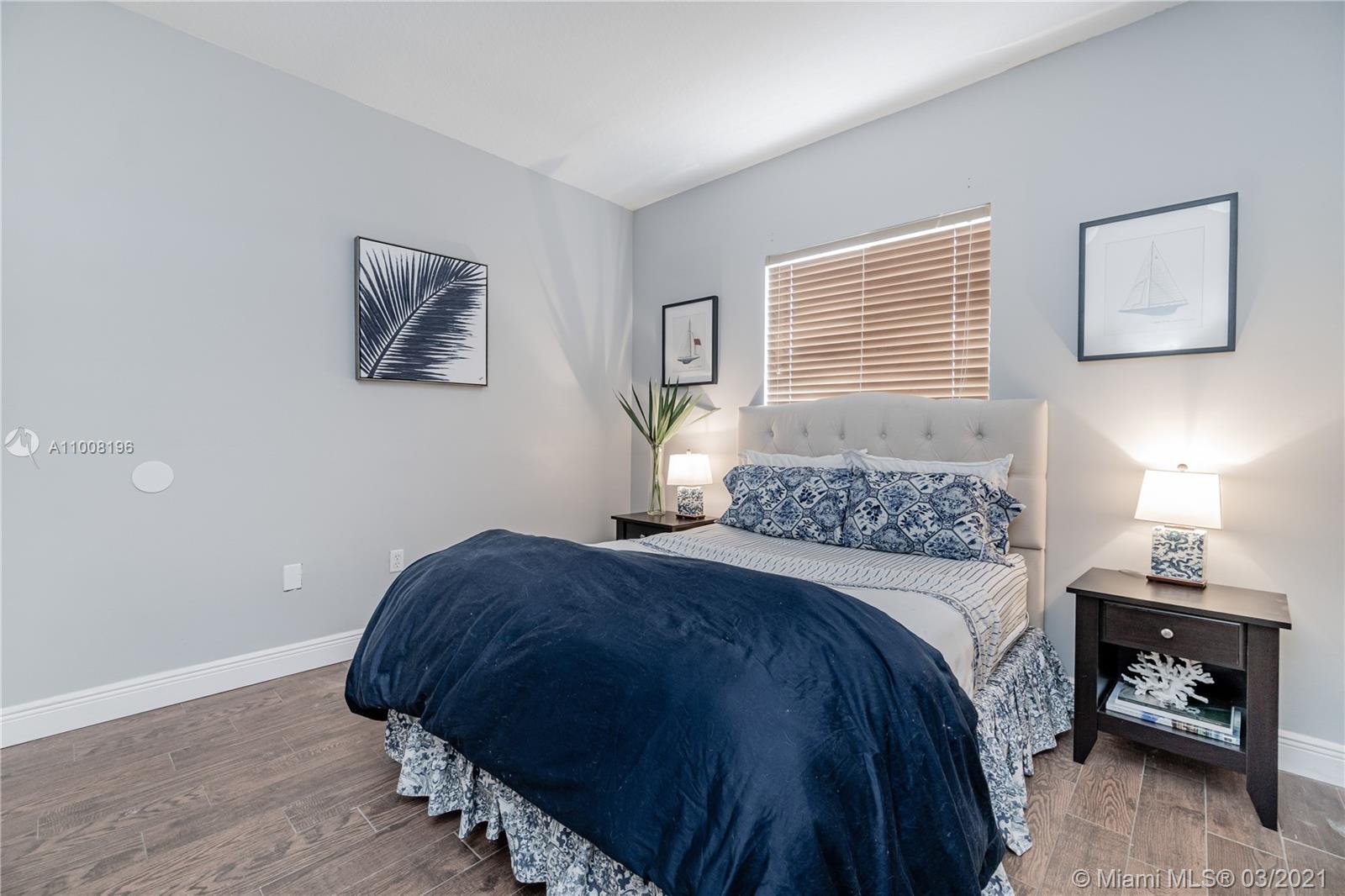 MONACO ESTATES AT KENDALL - Residential