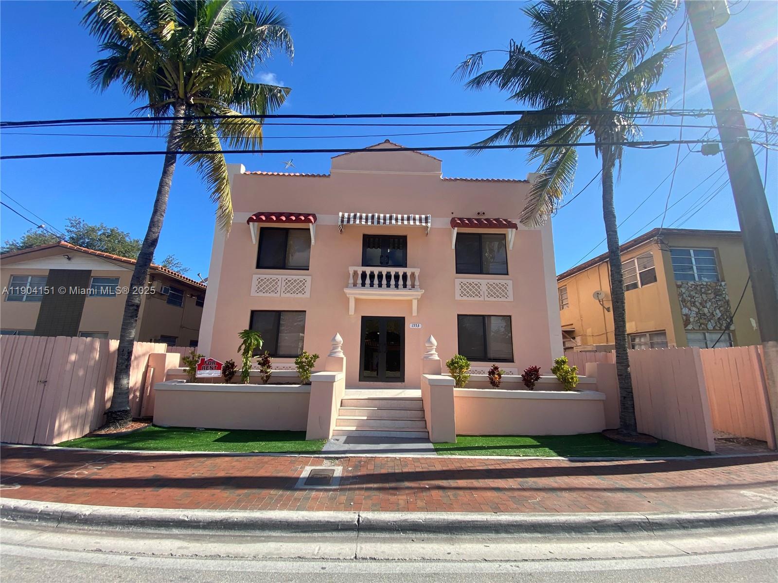 LAWRENCE ESTATES LAND COS - Residential Lease