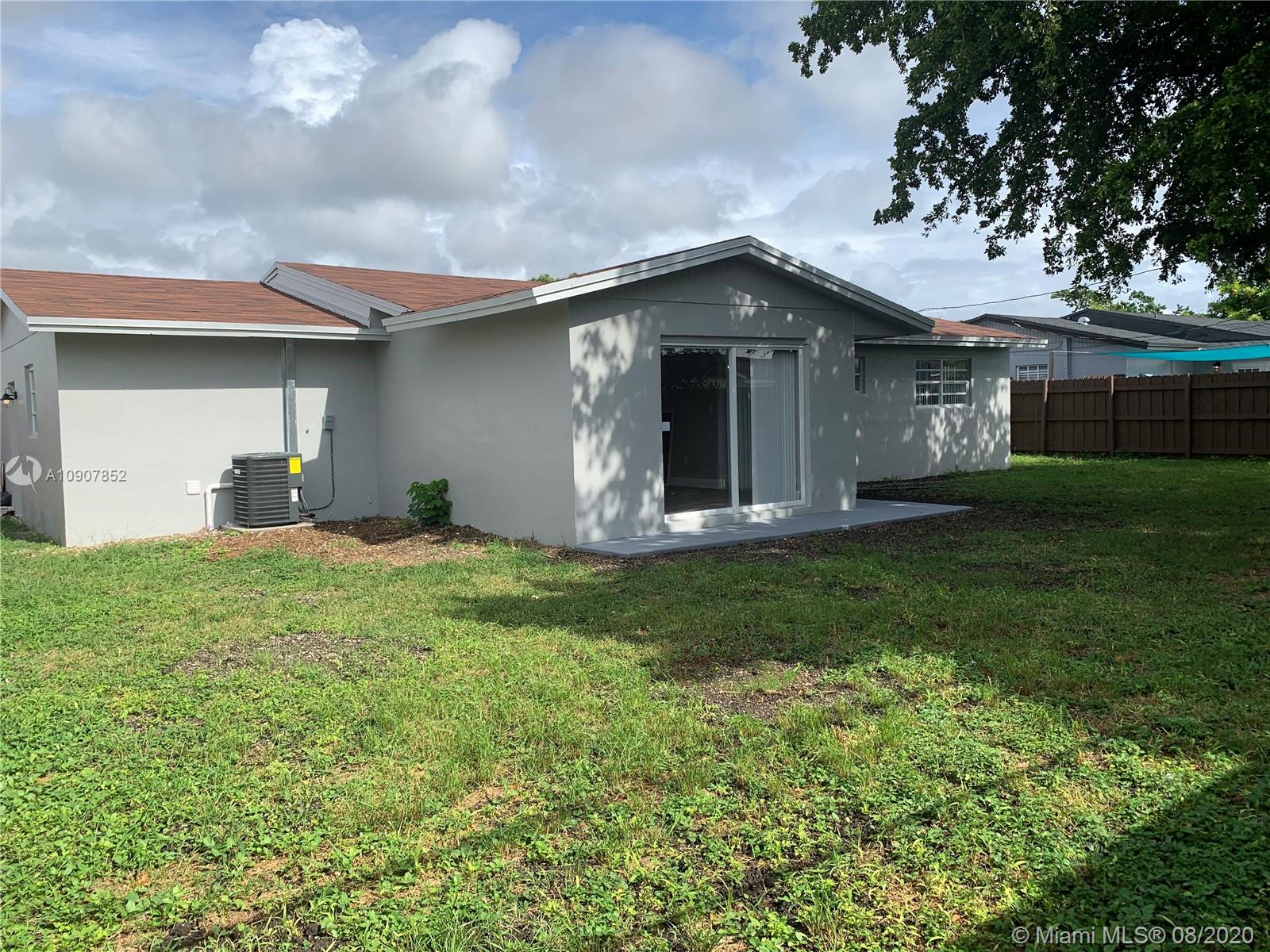 SO MIAMI HEIGHTS MANOR - Residential Lease