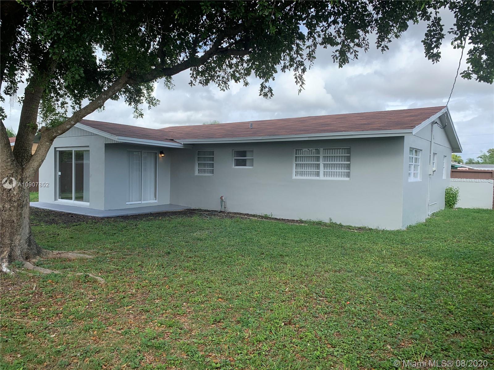 SO MIAMI HEIGHTS MANOR - Residential Lease