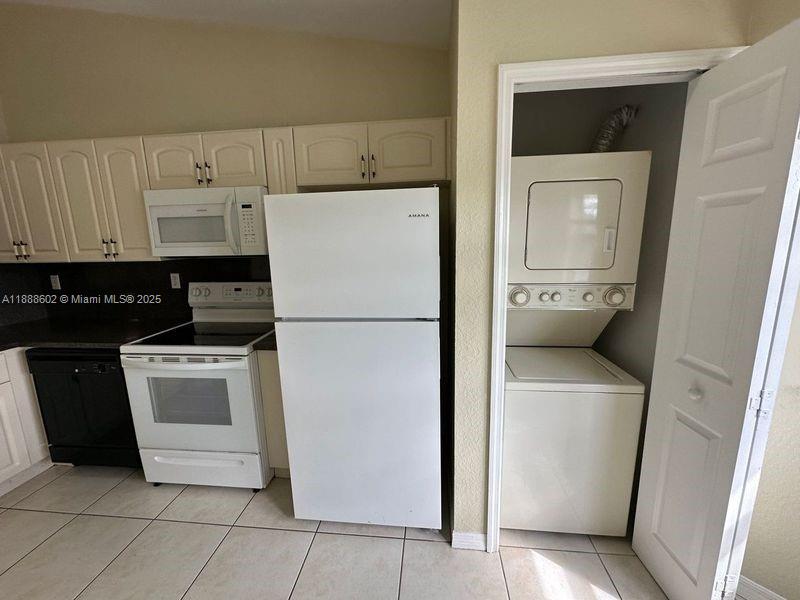 VENETIA GARDENS SOUTH CON - Residential