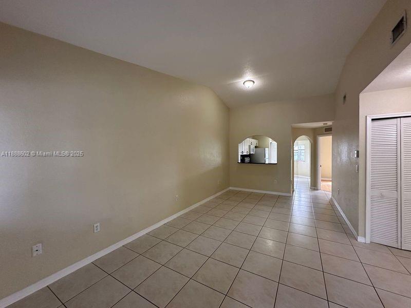 VENETIA GARDENS SOUTH CON - Residential