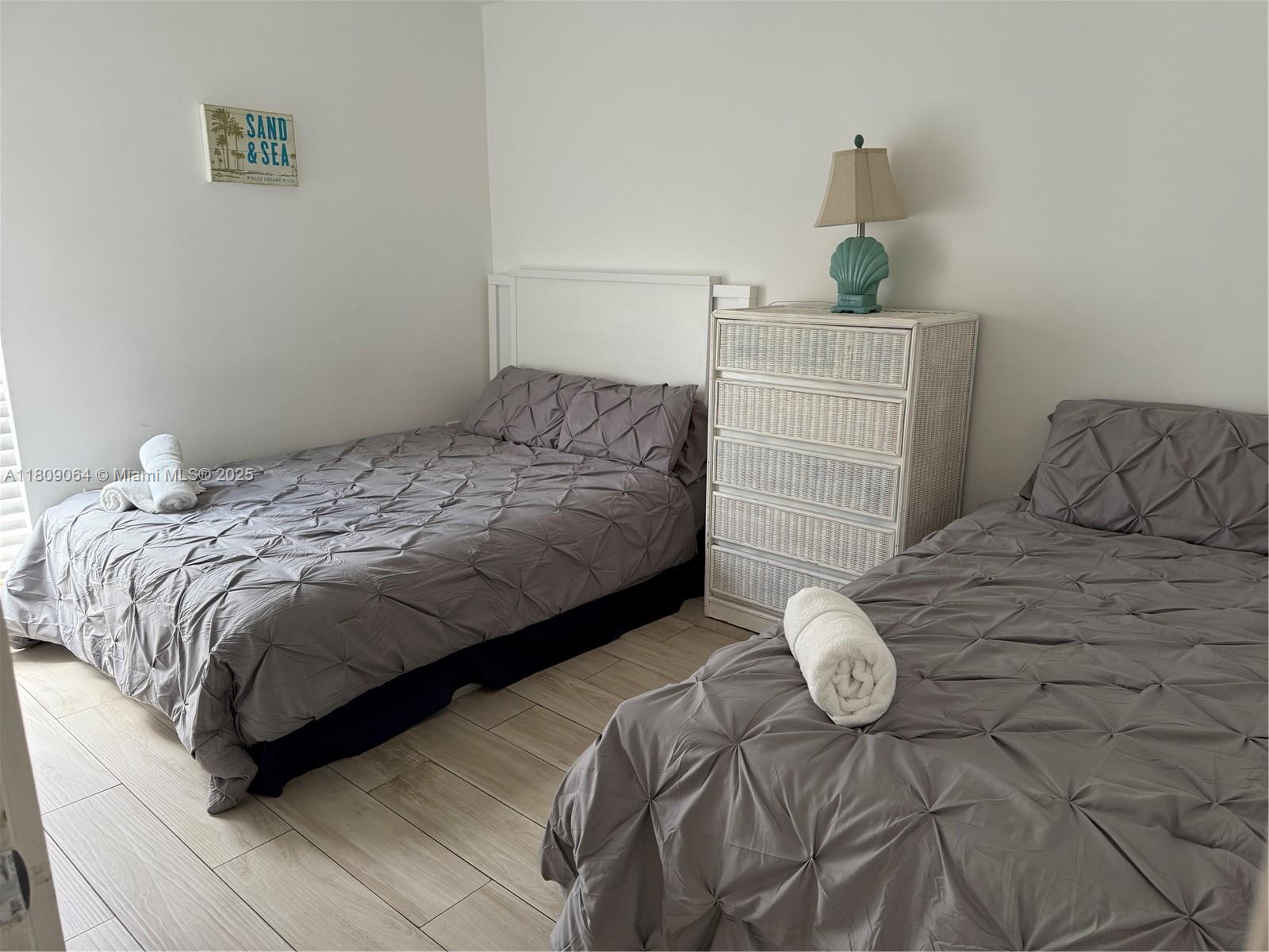 WOODSIDE - Residential Lease