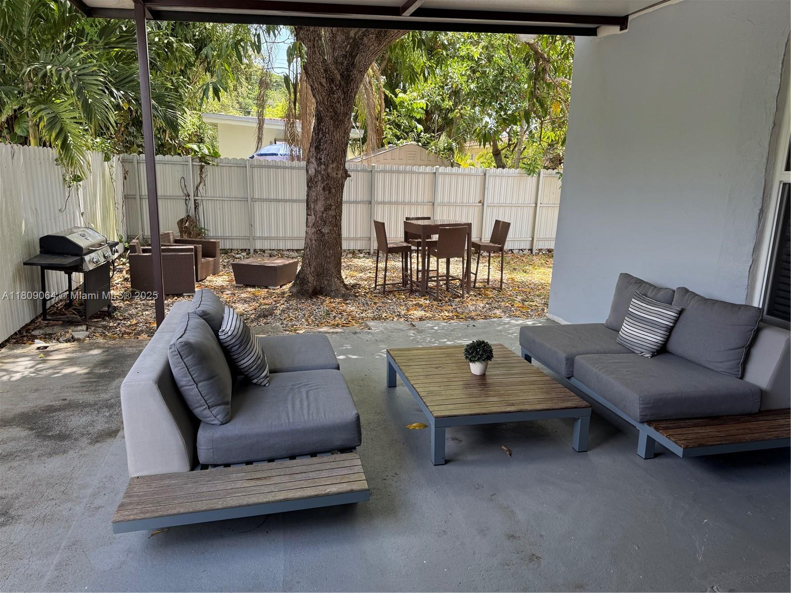 WOODSIDE - Residential Lease