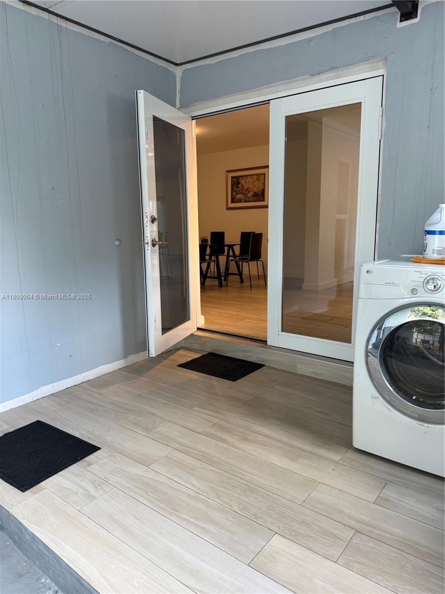 WOODSIDE - Residential Lease