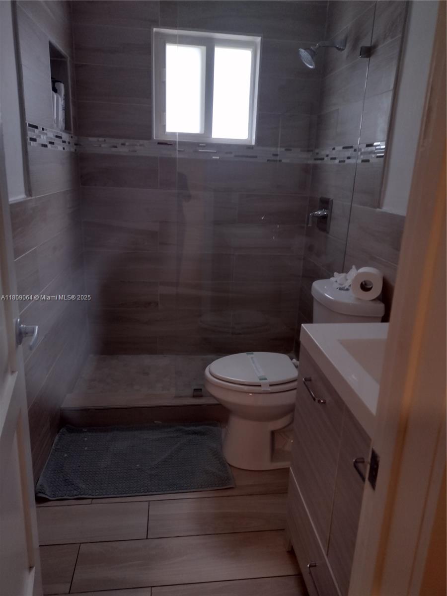 WOODSIDE - Residential Lease