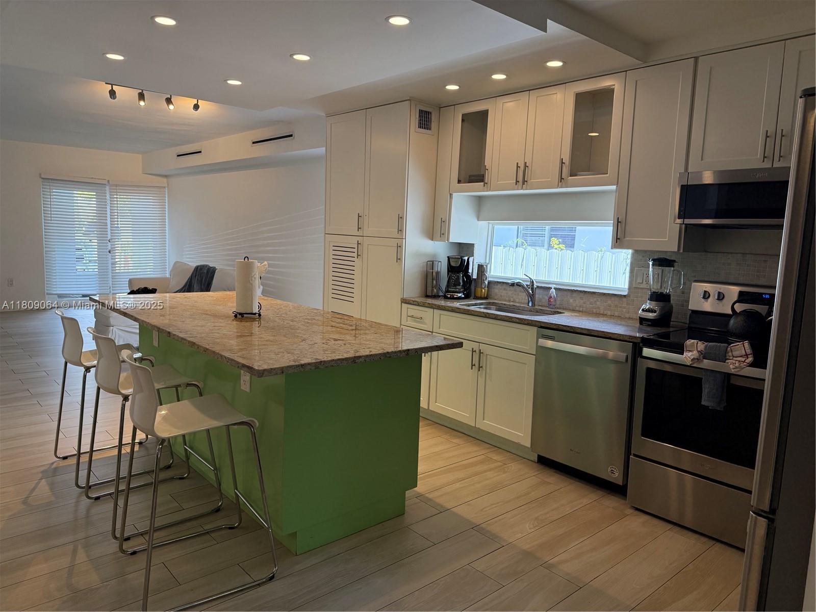 WOODSIDE - Residential Lease