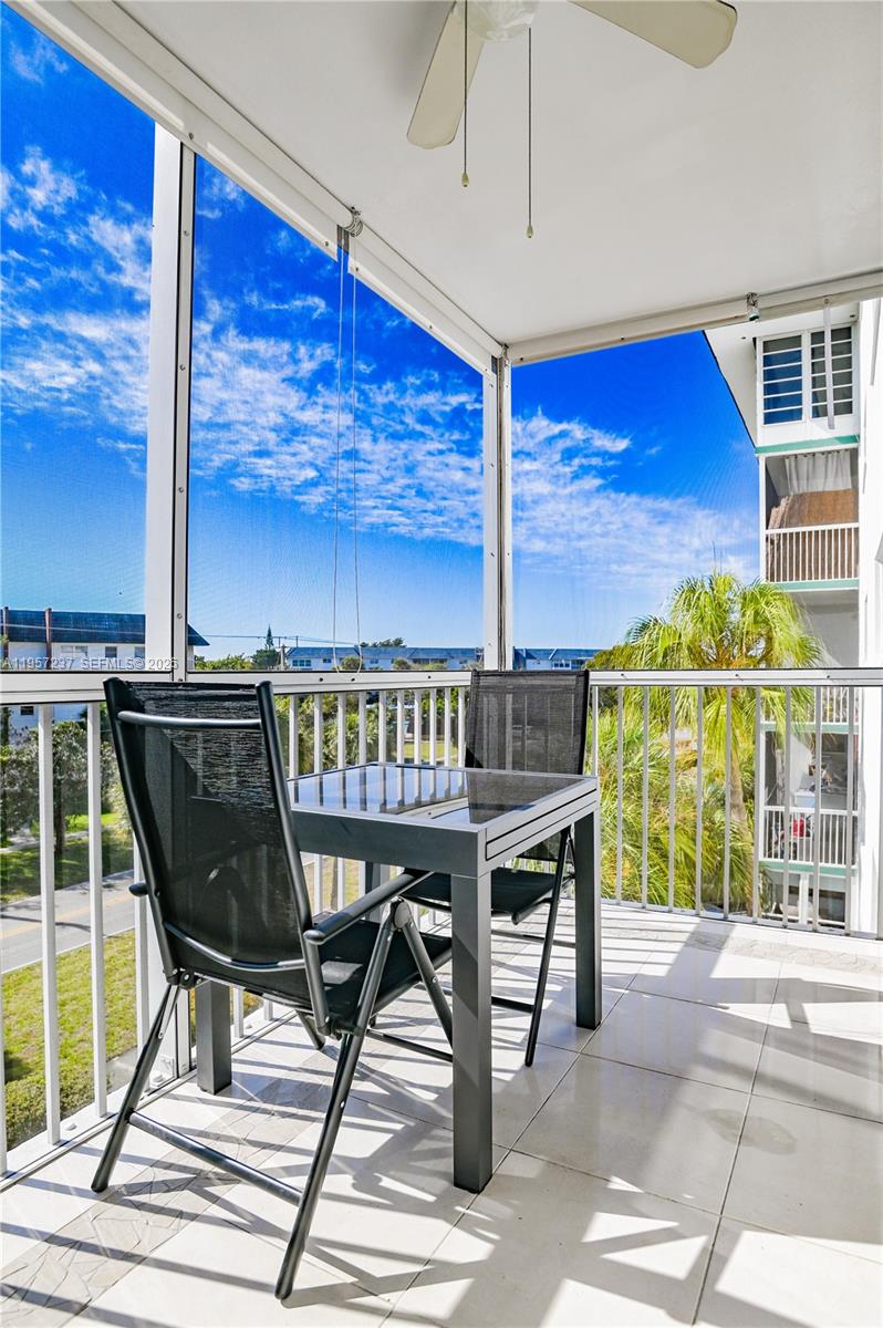 CASTLE APARTMENTS 12 COND - Residential