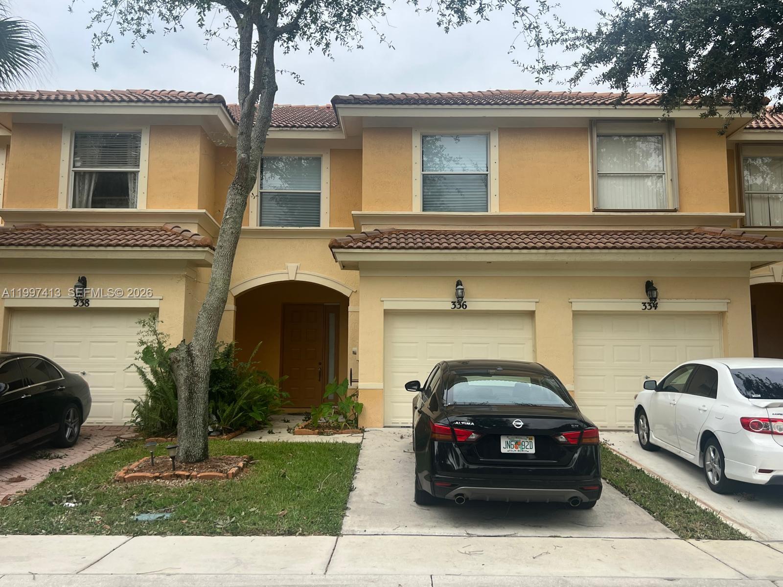 SEMINOLE ESTATES & TOWNHO - Residential