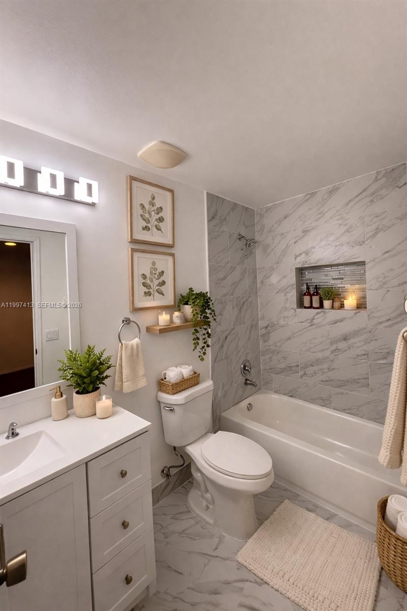 SEMINOLE ESTATES & TOWNHO - Residential