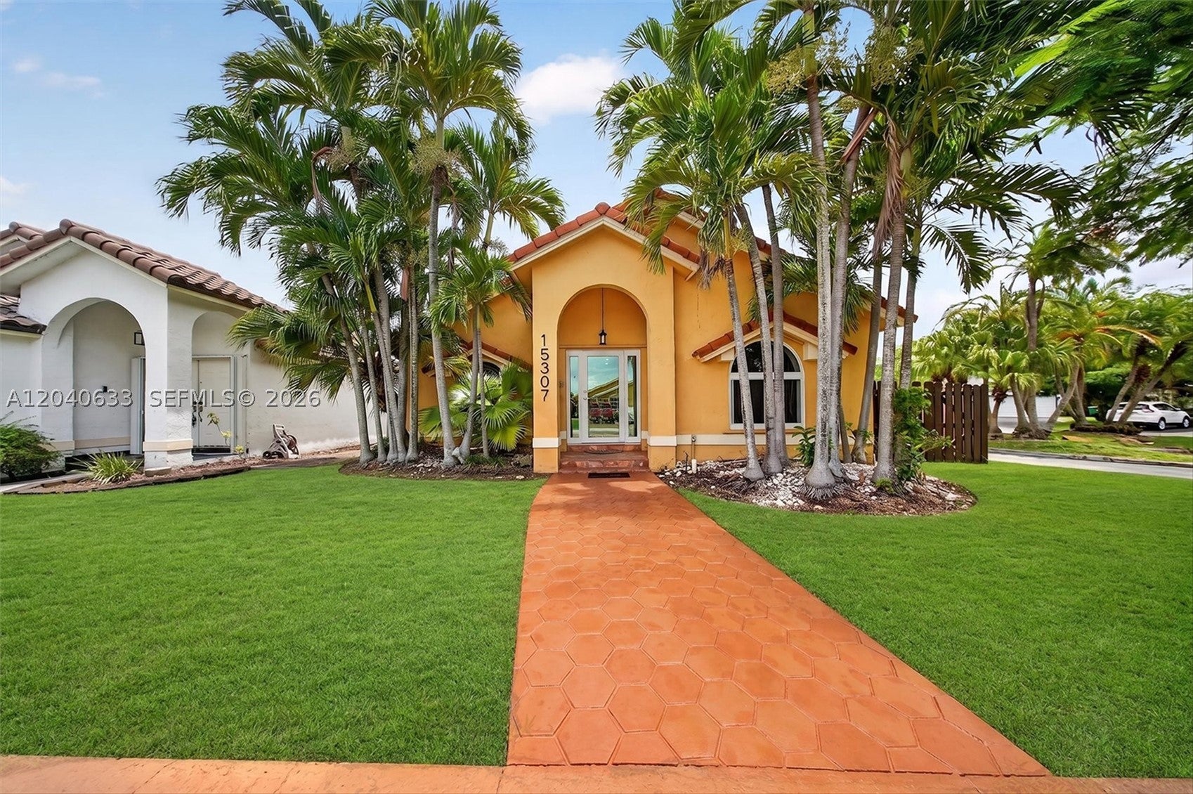 15307 SW 52nd Ter, Miami FL 33185