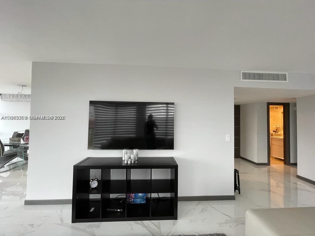 AVANT GARDE CONDO - Residential