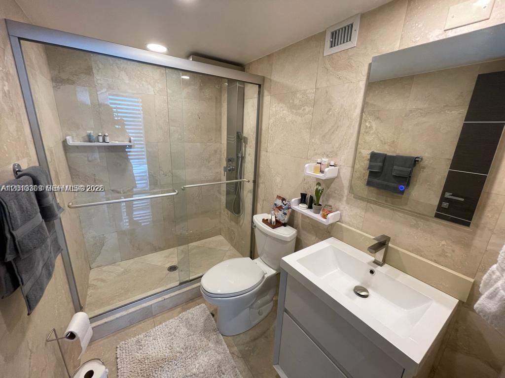 AVANT GARDE CONDO - Residential