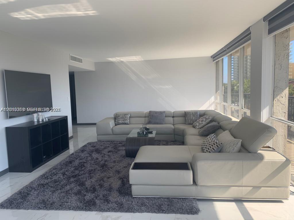 AVANT GARDE CONDO - Residential