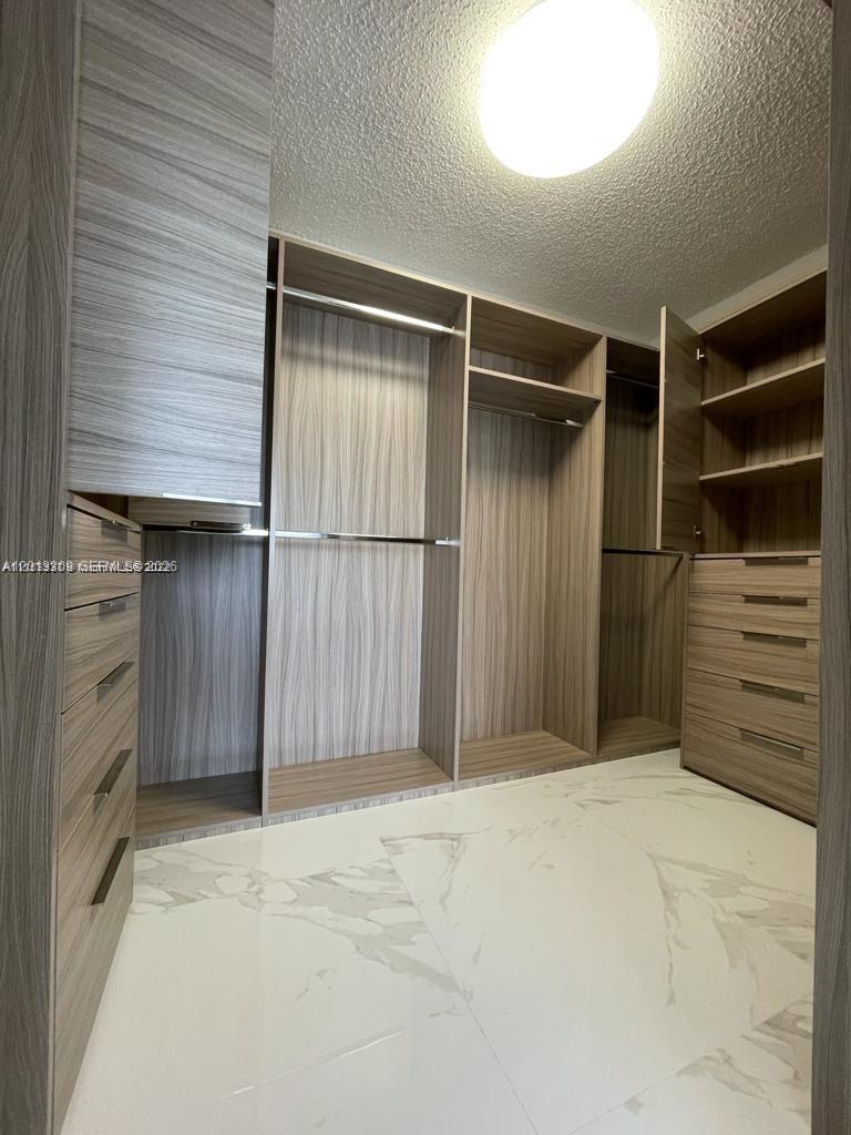 AVANT GARDE CONDO - Residential