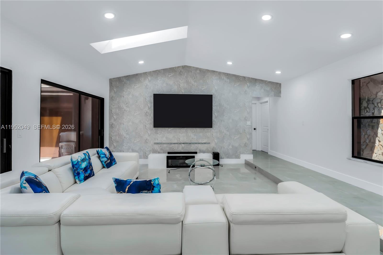 BEACHWOOD HEIGHTS - Residential