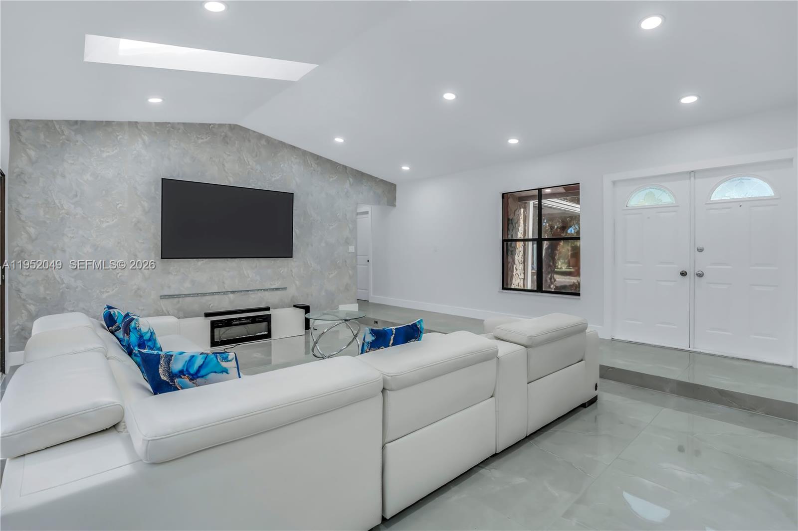 BEACHWOOD HEIGHTS - Residential