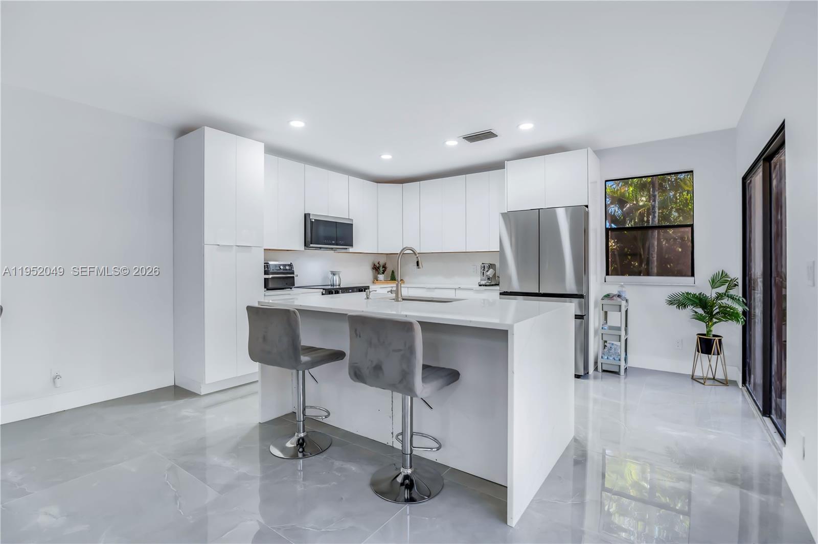 BEACHWOOD HEIGHTS - Residential