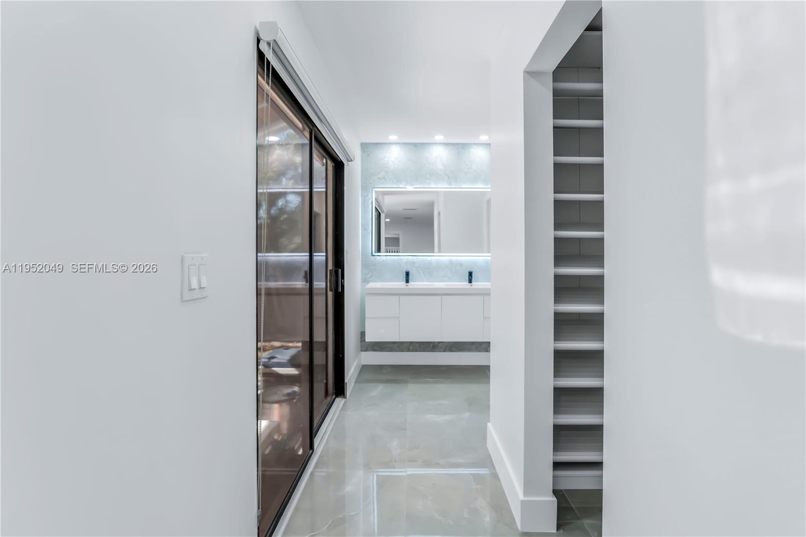 BEACHWOOD HEIGHTS - Residential