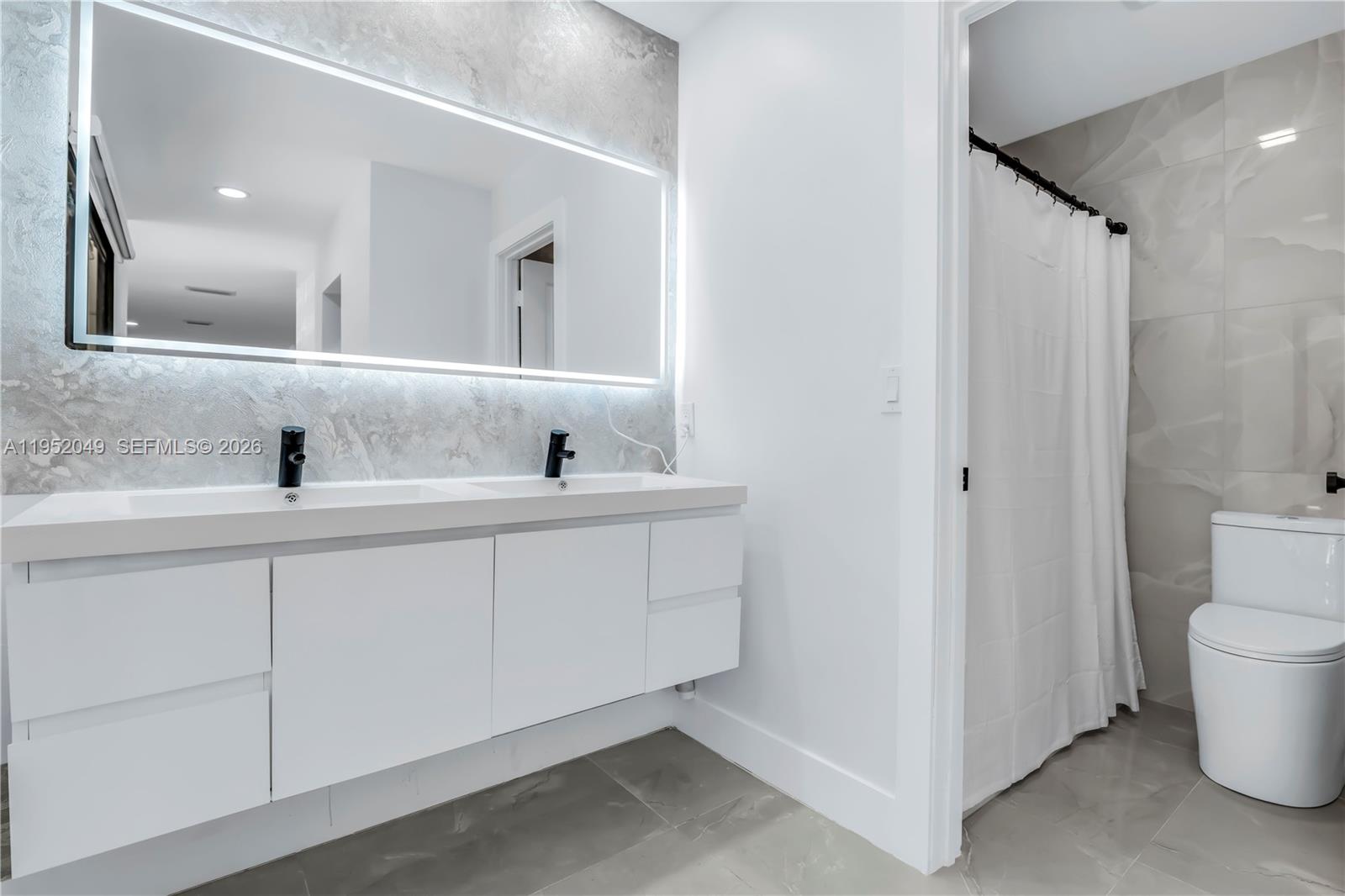 BEACHWOOD HEIGHTS - Residential