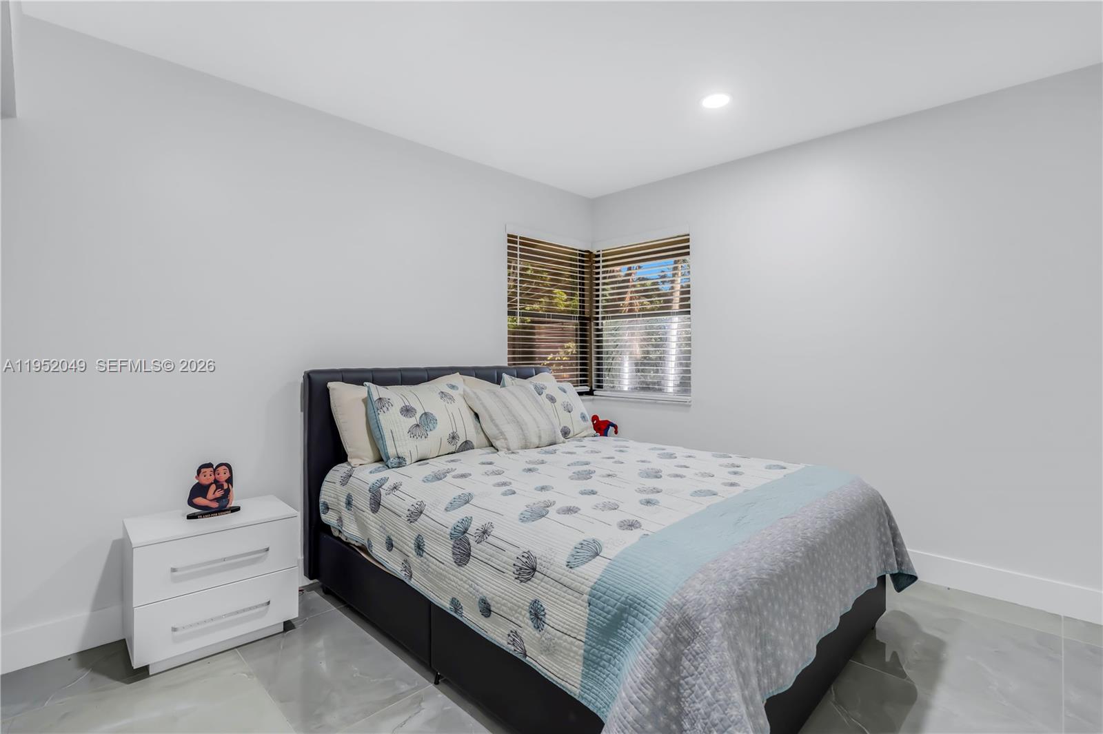 BEACHWOOD HEIGHTS - Residential