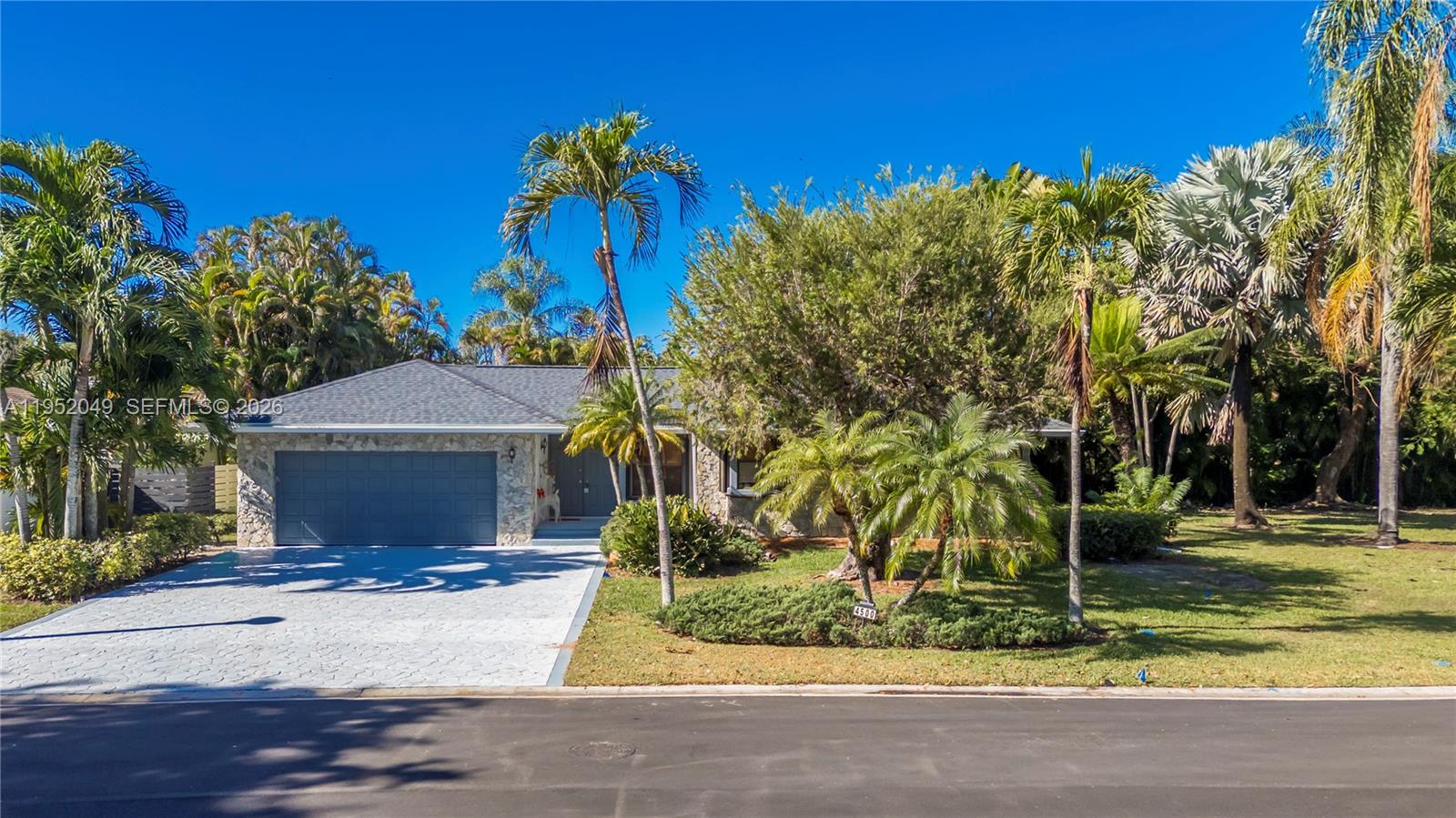 BEACHWOOD HEIGHTS - Residential