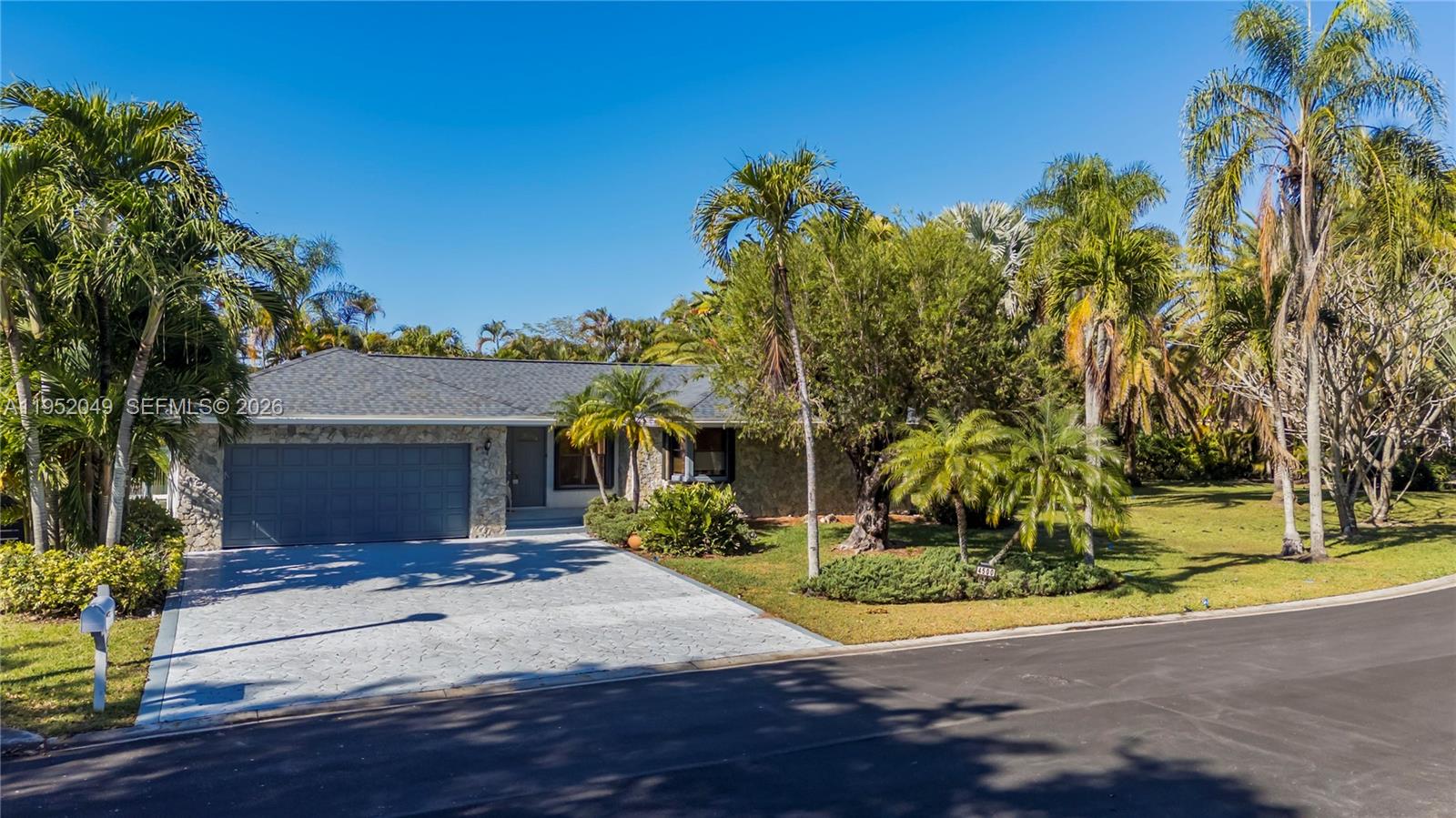 BEACHWOOD HEIGHTS - Residential