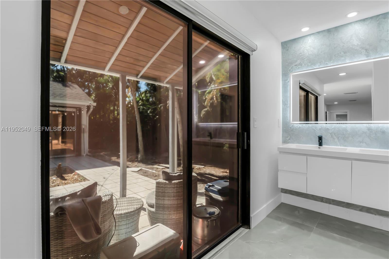 BEACHWOOD HEIGHTS - Residential