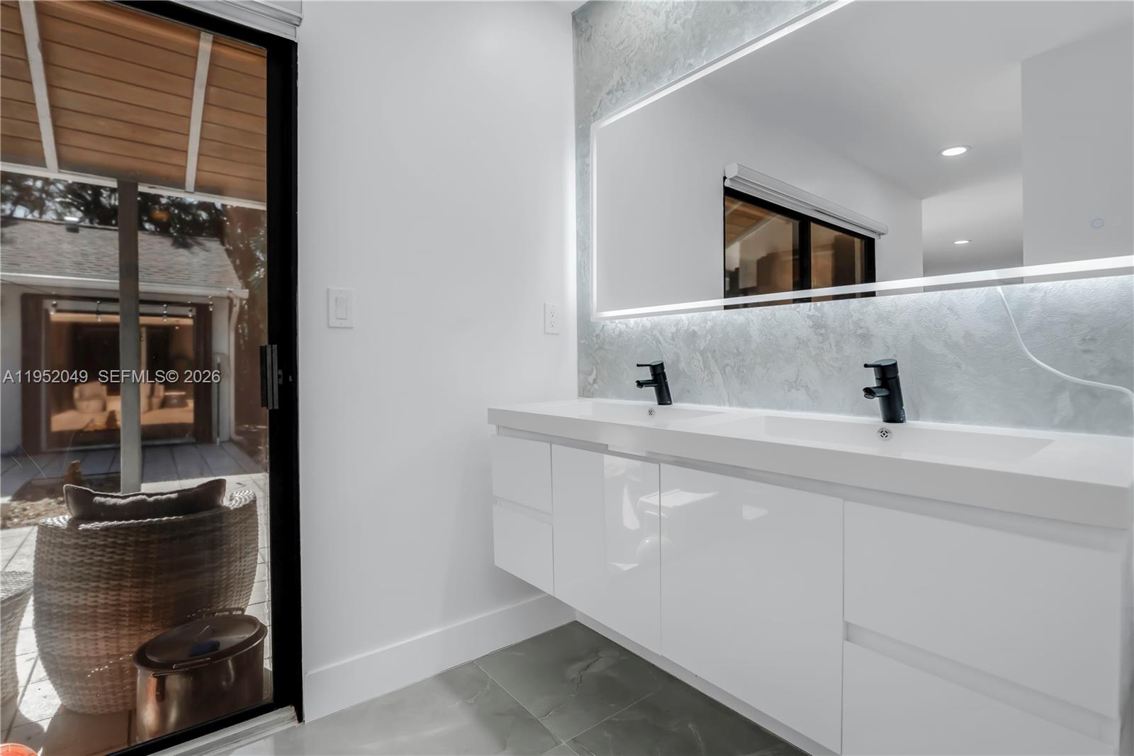 BEACHWOOD HEIGHTS - Residential