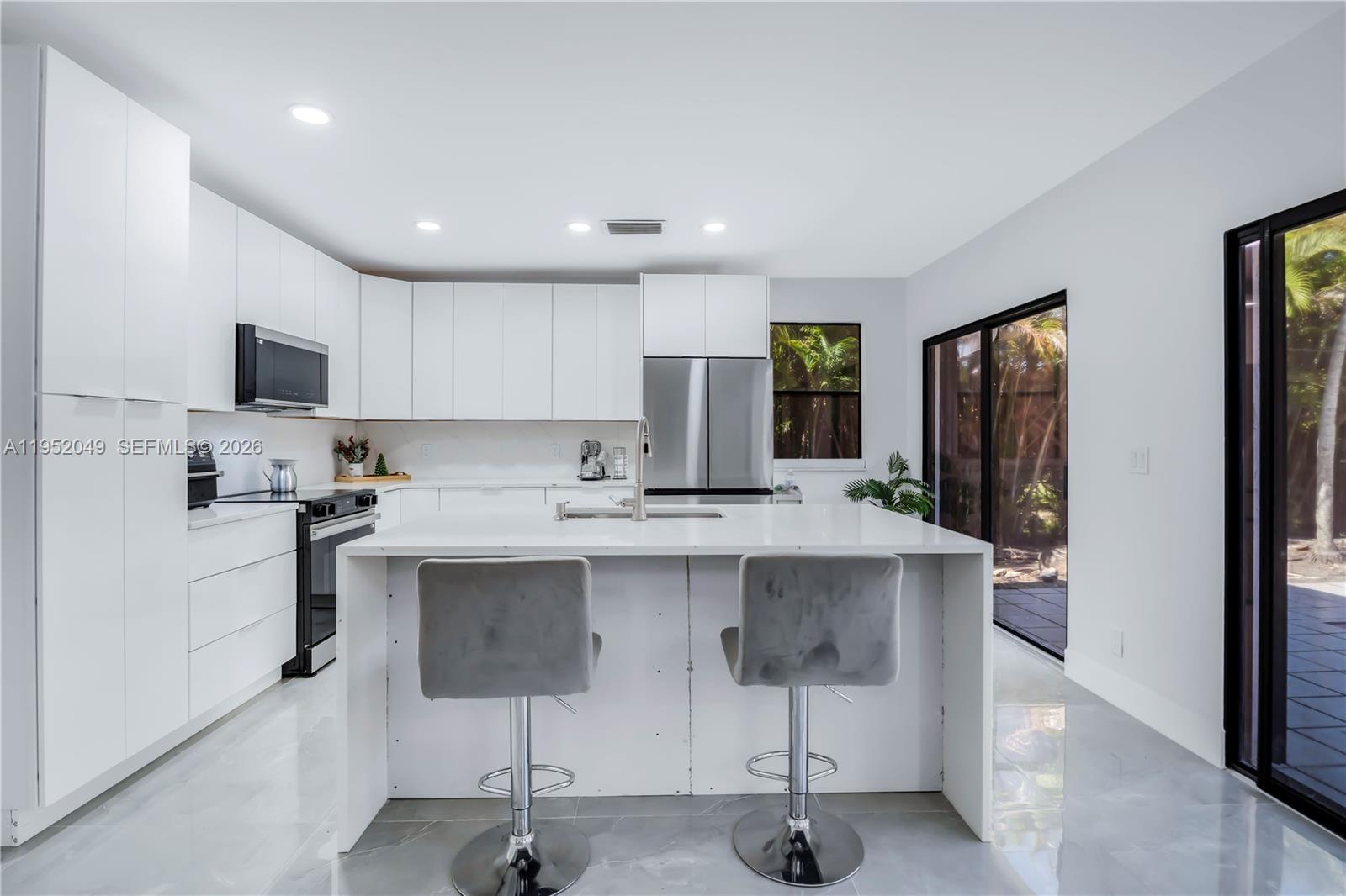 BEACHWOOD HEIGHTS - Residential